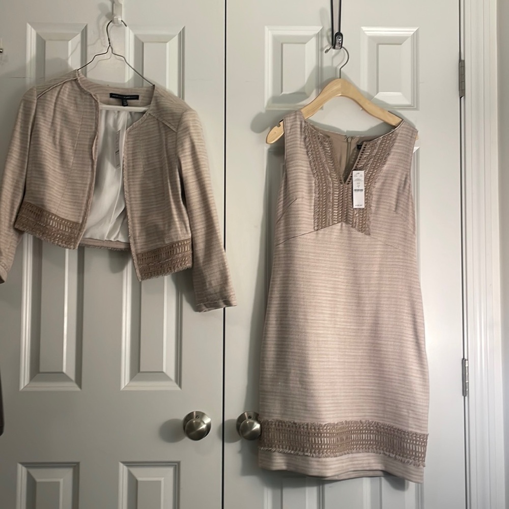 WHBM dress suit with tags. Never worn . Size 4 dress and size 2 blazer.
